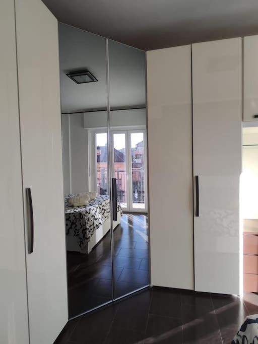 Apartment Bilocale Luminoso E Accogliente Zona Marche Mailand